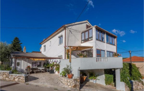 Beautiful Apartment In Vrbnik With Kitchen